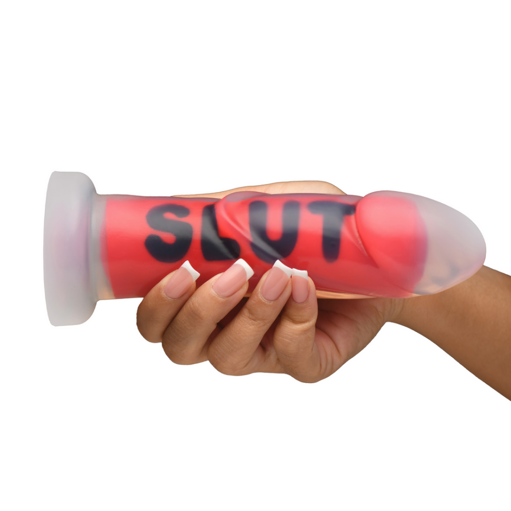 SLUT - Siliconen Dildo - Rood - Afbeelding 5